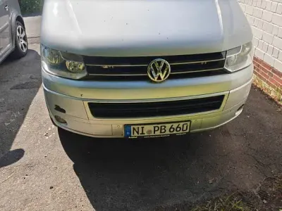Gebraucht VW T5 140 PS (102 kW) 2012 Violet Van