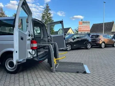 Gebraucht VW T5 102 PS (75 kW) 2014 Silber Van