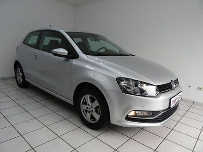 Gebraucht VW Polo Comfortline 90 PS (66 kW) 2015 Silber Kleinwagen