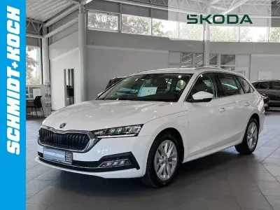 Gebraucht Skoda Octavia Style 204 PS (150 kW) 2022 Candyweiß Kombi