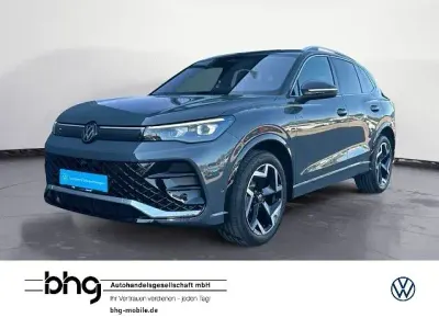 Gebraucht VW Tiguan R-line 150 PS (110 kW) 2025 Grau SUV