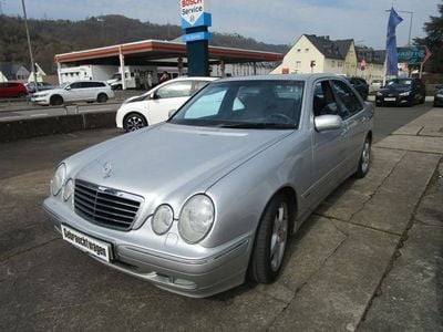 Mercedes E280