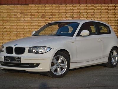 Gebraucht BMW 116 Advantage 122 PS (89 kW) 2011 Weiß Kleinwagen