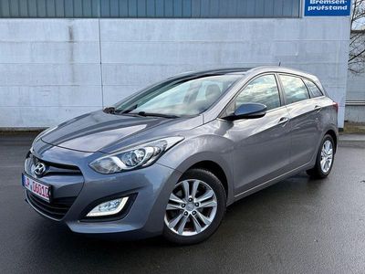 Gebraucht Hyundai i30 Trend 110 PS (80 kW) 2012 Grau Kombi