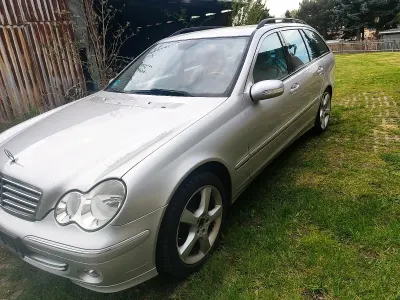 Second-hand Mercedes C200 163 CP (119 kW) 2005 Argintiu Break