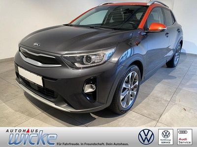 Grau Gebraucht 2018 Kia Stonic Spirit SUV | 12.470 € (Fairer Preis)
