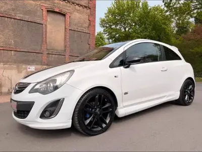 Gebraucht Opel Corsa 95 PS (69 kW) 2014 Weiß Kleinwagen
