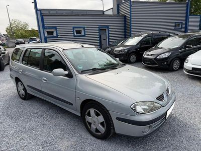 Gebraucht Renault Mégane II 107 PS (78 kW) 2002 Grau Limousine