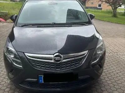 Gebraucht Opel Zafira Tourer Business 136 PS (100 kW) 2015 Schwarz Van / Kleinbus