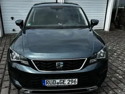 Usado Seat Ateca Style 150 CV (110 kW) 2018 Gris SUV