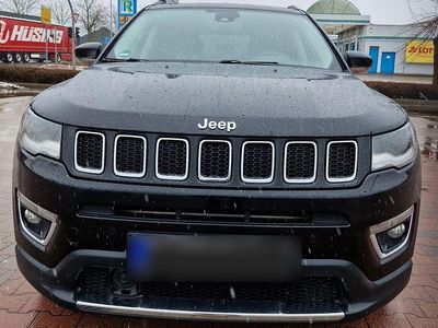 Gebraucht Jeep Compass Limited 170 PS (125 kW) 2019 Schwarz SUV