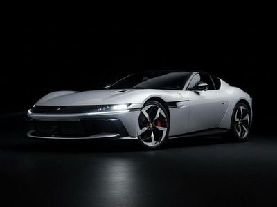 Silber Gebraucht 2025 Ferrari 12 Cilindri | 549.900 € (Teuer)