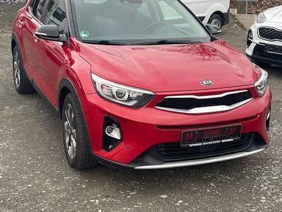 Gebraucht Kia Stonic Platinum Edition 120 PS (88 kW) 2019 Rot SUV