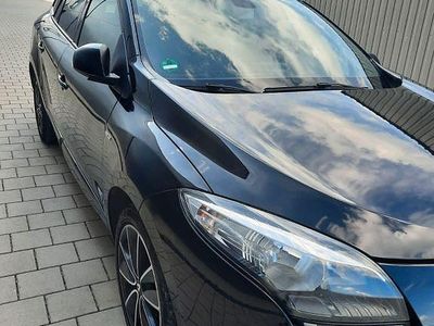 Schwarz Gebraucht 2013 Renault Mégane Bose Edition Limousine | 4.444 € (Etwas zu teuer)