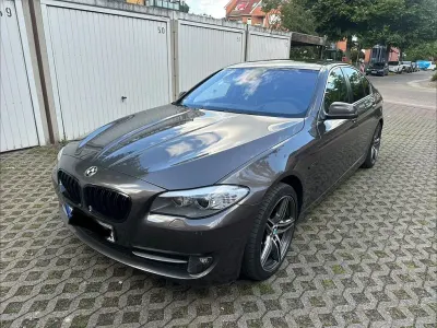 Gebraucht BMW 525 Comfort Edition 218 PS (160 kW) 2012 Braun Limousine