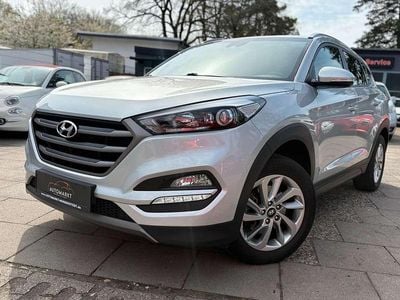 Usata Hyundai Tucson Intro Edition 177 CV (130 kW) 2016 Argento SUV