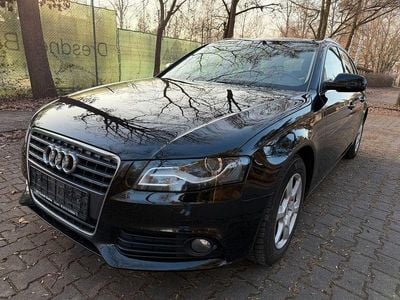Schwarz Gebraucht 2010 Audi A4 Attraction Kombi | 6.799 € (Guter Preis)