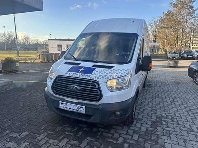 Gebraucht Ford Transit Trend 170 PS (125 kW) 2018 Frostweiß Kleinwagen