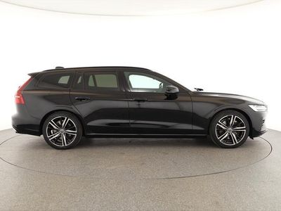 gebraucht Volvo V60 Kombi Recharge T6 AWD R-Design Pano Kam 19"