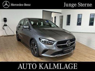 Grau Gebraucht 2024 Mercedes B200 Progressive Van / Kleinbus | 31.780 € (Fairer Preis)