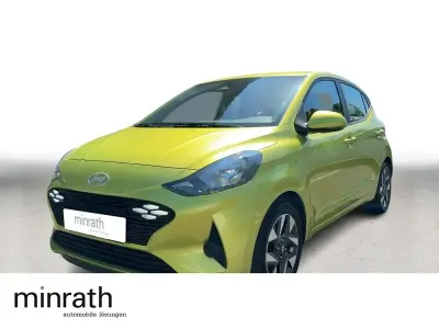 Gebraucht Hyundai i10 Trend 84 PS (61 kW) 2024 Grün Kleinwagen