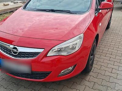Gebraucht Opel Astra Eco 100 PS (73 kW) 2012 Rot Limousine