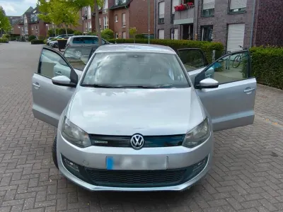Gebraucht VW Polo Comfortline 75 PS (55 kW) 2010 Silber Kleinwagen