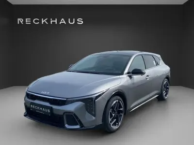 Neu Kia K4 GT-Line 179 PS (131 kW) 2026 Grau Limousine