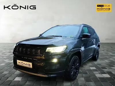 Gebraucht Jeep Compass 131 PS (96 kW) 2023 Solid black (5ck) SUV