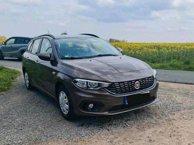 Usata Fiat Tipo 95 CV (69 kW) 2017 Marrone Station wagon