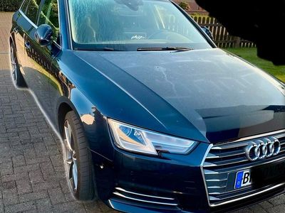 Blau Gebraucht 2016 Audi A4 Kombi | 16.900 € (Fairer Preis)