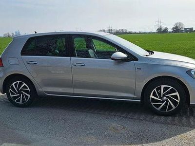 Gebraucht VW Golf VII Join 150 PS (110 kW) 2018 Grau Limousine