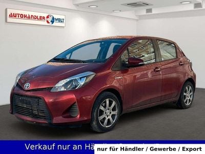 Rot Gebraucht 2012 Toyota Yaris Hybrid Limousine | 6.699 € (Fairer Preis)