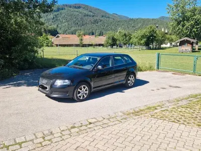 Gebraucht Audi A3 Ambiente 102 PS (75 kW) 2010 Schwarz Kleinwagen