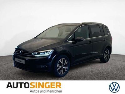 Deep black perleffekt Gebraucht 2025 VW Touran Highline Van / Kleinbus | 45.880 €