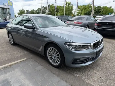 Gebraucht BMW 530e Sport Line 184 PS (135 kW) 2018 Blau Limousine
