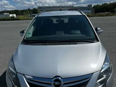 Gebraucht Opel Zafira Tourer Edition 165 PS (121 kW) 2014 Silber Van / Kleinbus