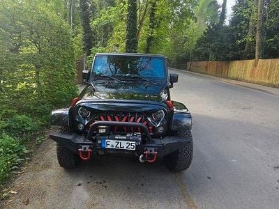 Second-hand Jeep Wrangler Unlimited Sahara 200 CP (147 kW) 2016 Negru SUV