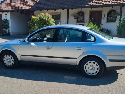 Gebraucht VW Passat 116 PS (85 kW) 2003 Silber Limousine