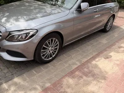 Gebraucht Mercedes C220 Exclusive 170 PS (125 kW) 2014 Silber Kombi