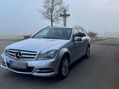 Gebraucht Mercedes C180 Avantgarde 156 PS (114 kW) 2011 Silber Kombi