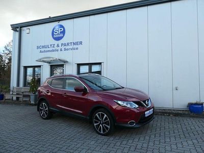 Gebraucht Nissan Qashqai 360º 116 PS (85 kW) 2016 Rot SUV