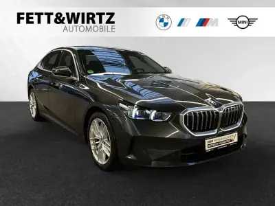 Używany BMW 530e Sport Line 299 KM (219 kW) 2024 Szary Sedan/Limuzyna