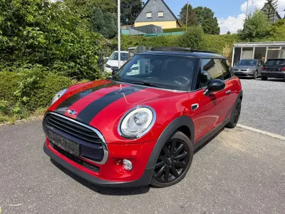 Gebraucht Mini Cooper 136 PS (100 kW) 2017 Rot Kleinwagen