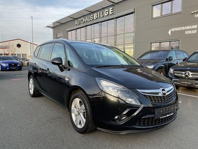 Schwarz Gebraucht 2016 Opel Zafira Tourer drive Van / Kleinbus | 12.900 € (Fairer Preis)