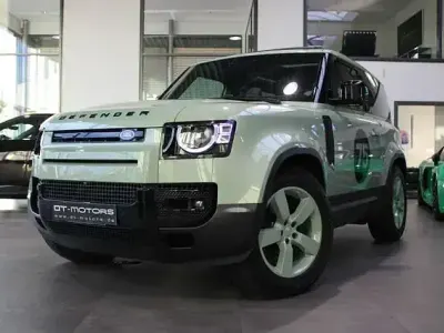 Gebraucht Land Rover Defender 75th Limited Edition 301 PS (221 kW) 2023 Grasmere green SUV