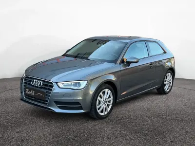 Gebraucht Audi A3 Attraction 110 PS (80 kW) 2015 Grau Limousine