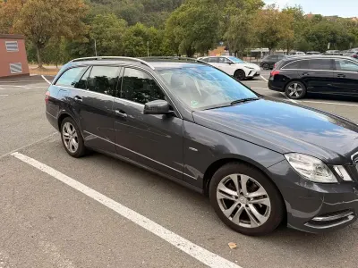 Gebraucht Mercedes E200 184 PS (135 kW) 2010 Grau Kombi