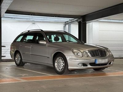 Second-hand Mercedes E320 Elegance 224 CP (164 kW) 2004 Argintiu Break