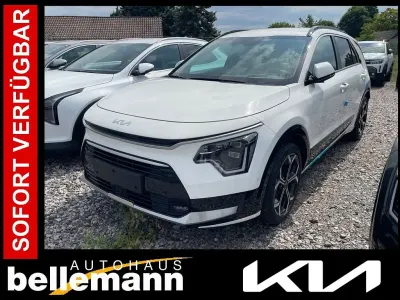 Neu Kia Niro Spirit 137 PS (100 kW) 2026 Weiß SUV
